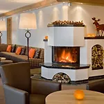 Hotell Hotel Holiday 3*