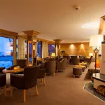 Hotell Hotel Holiday 3*