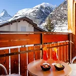 Hotell Hotel Holiday 3*