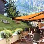 Hotel Holiday Hotell 3*