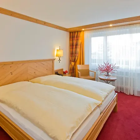 Hotel Holiday Ζερμάτ