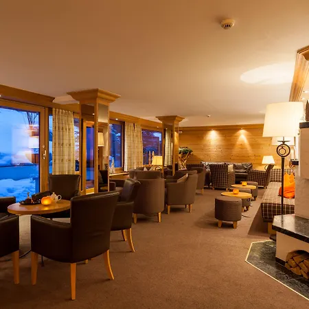 Otel Hotel Holiday 3*
