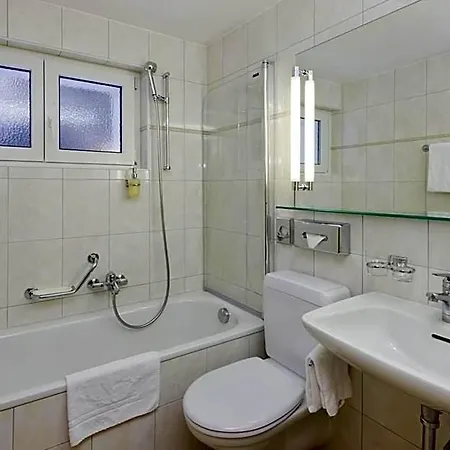 Hotel Holiday 3* Ζερμάτ