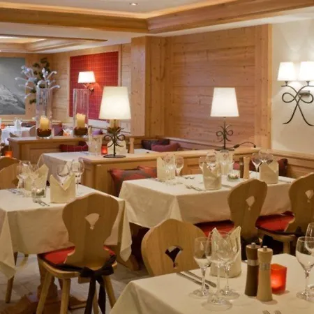 Hotel Holiday Ζερμάτ
