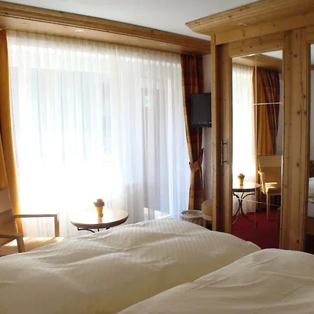 Hotel Holiday Ξενοδοχείο