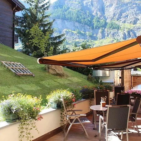 Hotel Holiday Hotell 3*