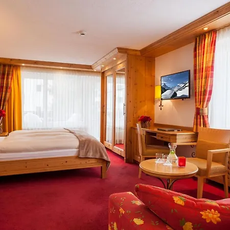 Hotel Holiday 3* Ζερμάτ