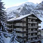 Hotel Holiday Hotel