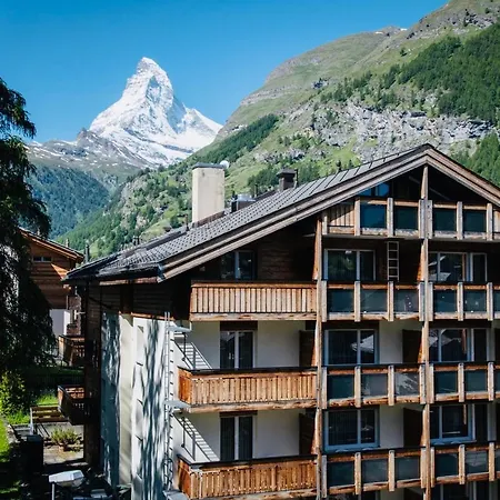 Hotel Holiday Hotel 3*