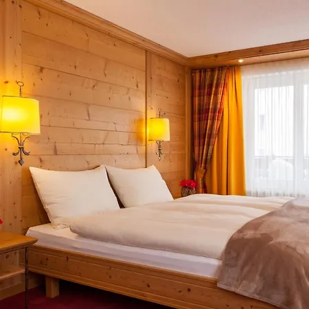 Hotel Holiday 3* Ζερμάτ